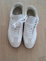 Coole weiße H&M Sneakers Gr. 39 ***NEU mit Etikett*** Bayern - Friedberg Vorschau