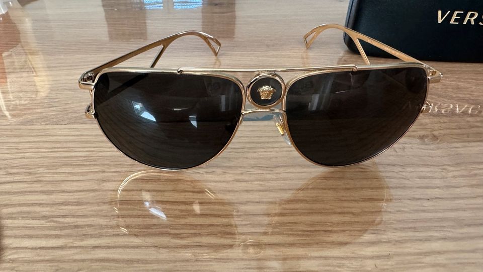 Versace Sonnenbrille original in Rüsselsheim