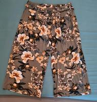Lascana Culotte, grün mit blumigen Muster, Gr 42 Bayern - Landshut Vorschau