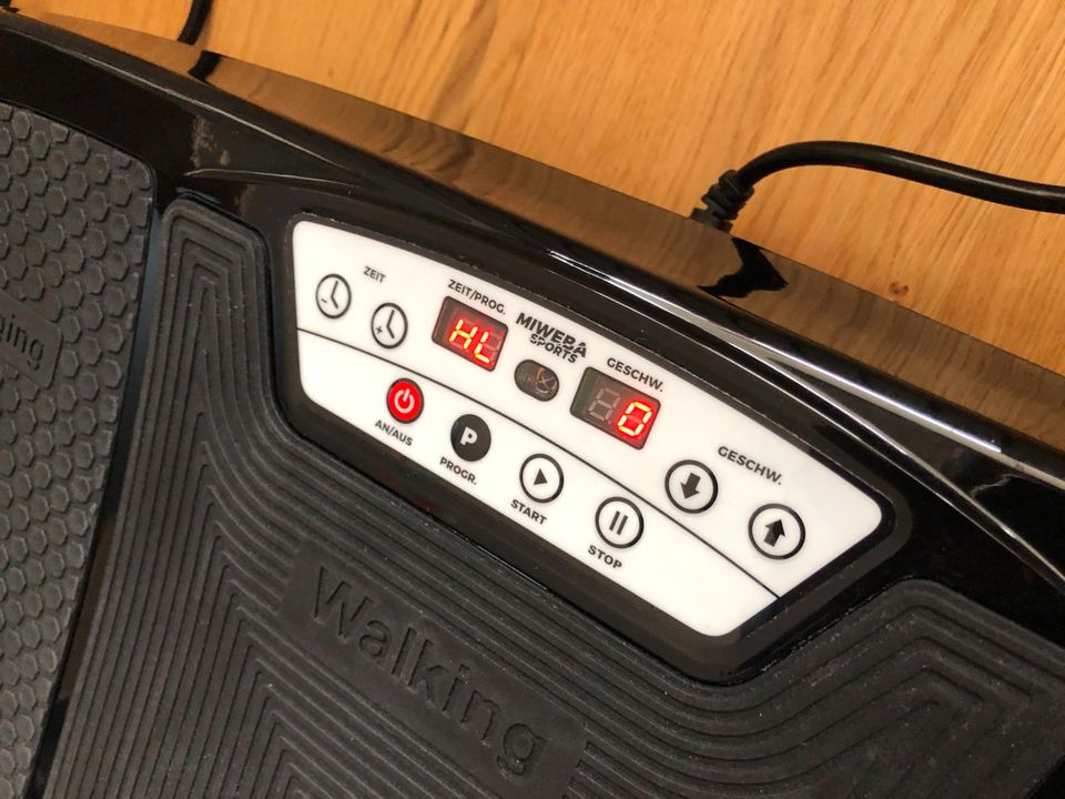 Miweba Sports Fitness 3D Vibrationsplatte MV200 400 Watt - 3D in München