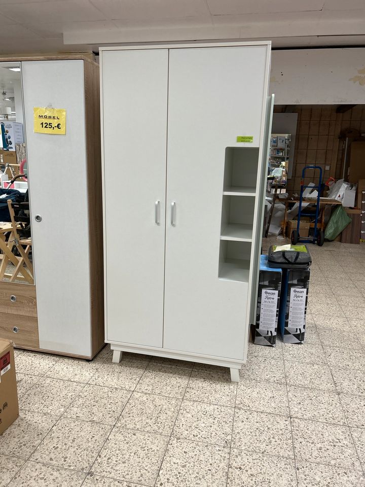 Schrank Roba Kleiderschrank Drehtürenschrank Kinderzimmer UVP509€ in Schwalmstadt