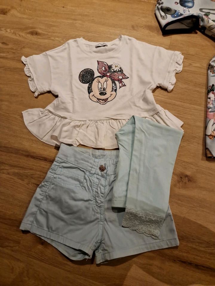 Monnalisa Minnie Mouse Set Gr 6 in Tuttlingen