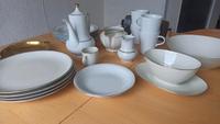 Set Geschirr Porcelan Weiss Teller Service Tassen Aschenbecher Friedrichshain-Kreuzberg - Kreuzberg Vorschau