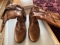 Marke Head: Braune Lederstiefel, Damen, Größe 39, flache  Sohle Hessen - Wiesbaden Vorschau