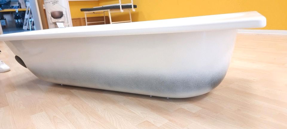 Neu Kaldewei Badewanne Metall Gusseisen emailliert 170x75cm wanne in Paderborn