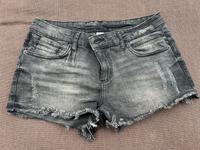 Buffalo Shirts Hotpants Größe 40 Nordrhein-Westfalen - Dormagen Vorschau