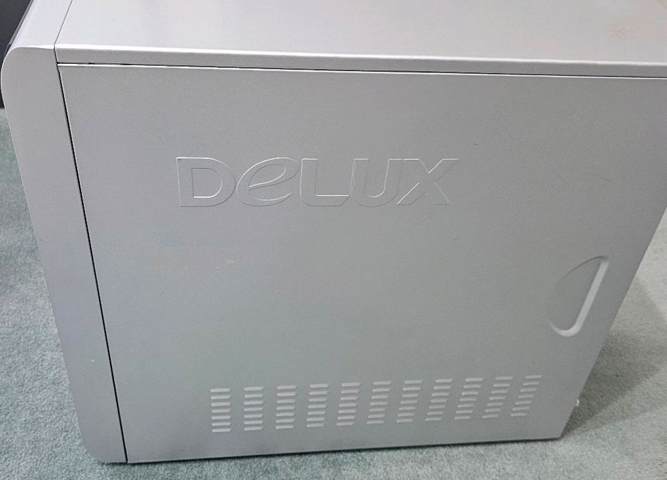 Delux PC MIDI Desktop Tower Gehäuse mit LCD Display in Castrop-Rauxel