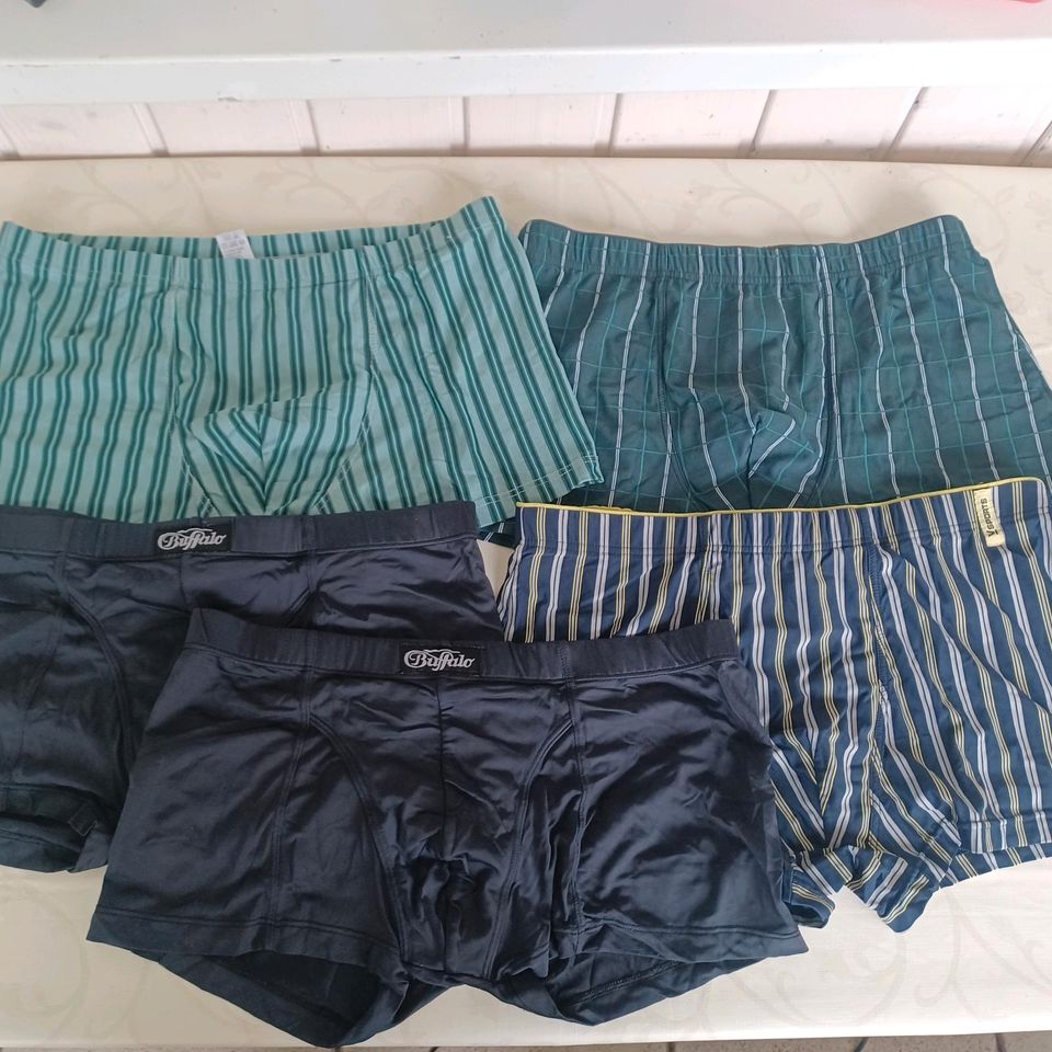 Herren-Boxershorts 1 Euro Stck. in Meschede