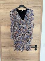 Kleid H&M, Kurzes Kleid, Kleid mit Blumen Bayern - Burgthann  Vorschau