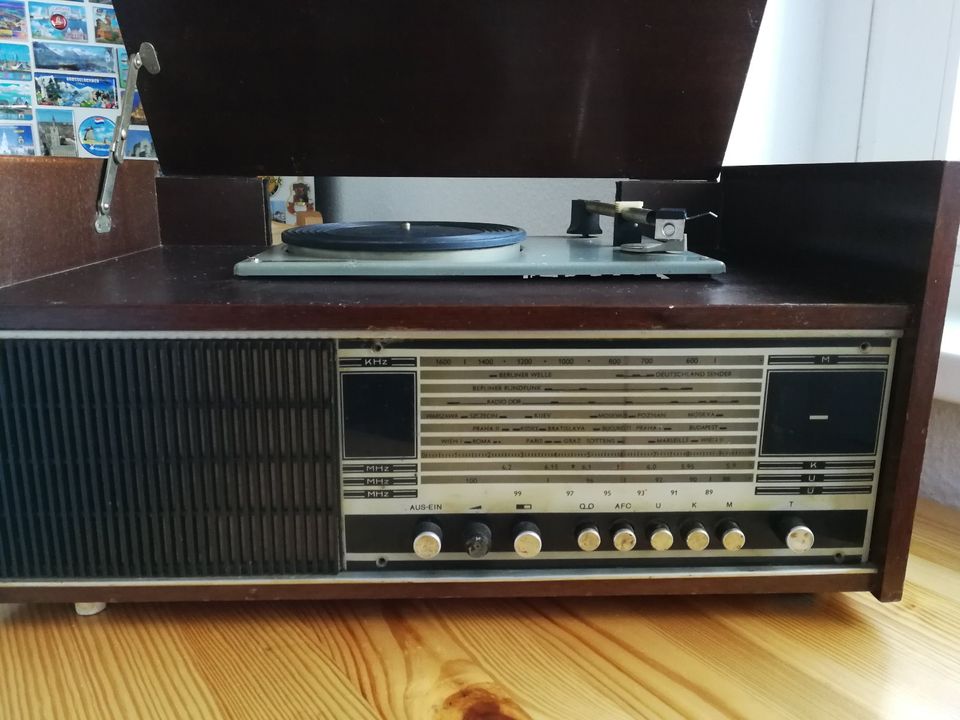 Phono Star/ PETER-Tonmöbel KG/ RADIO+PLATTENSPIELER/Vintage in Berlin