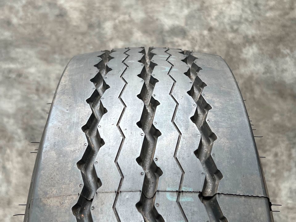 ⚠️ NEU 245/70 R19.5 PIRELLI ST-01 141/140 J  LKW ANHÄNGER-REIFEN in Landau in der Pfalz