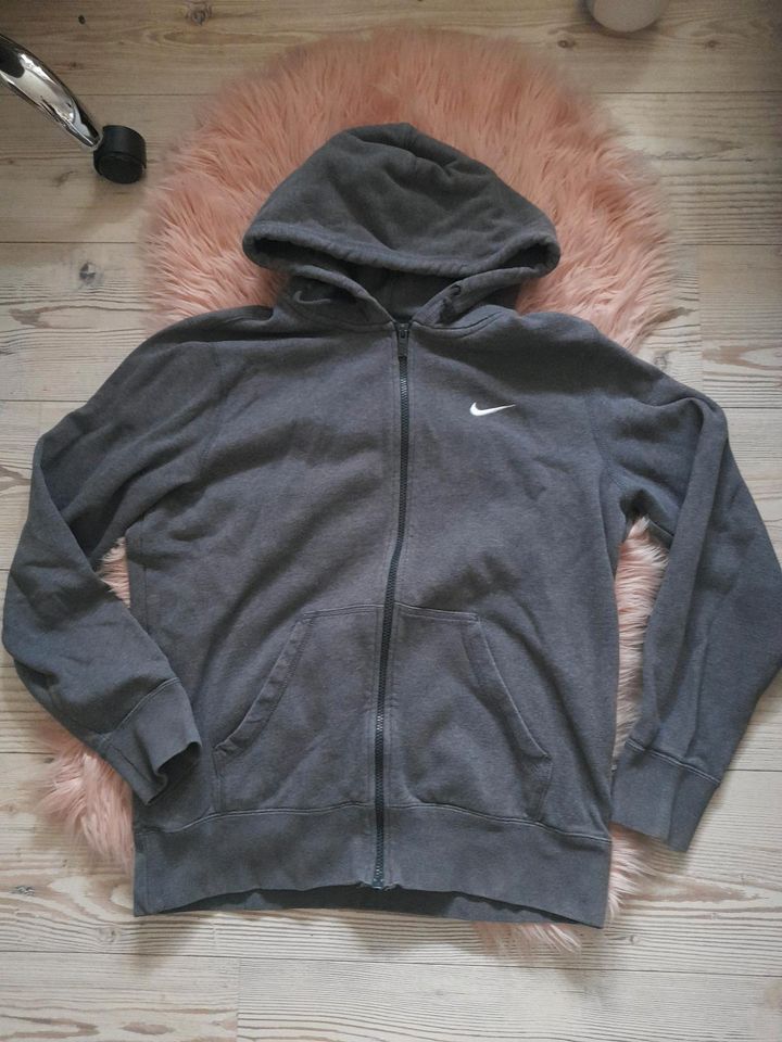 Nike Sweatshirtjacke/ Kapuzenjacke L grau in Lauf a.d. Pegnitz