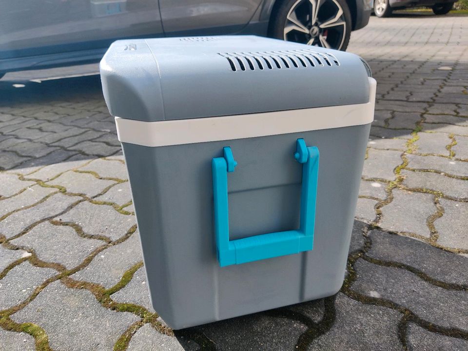 Thermoelektrische Kühlbox Campingaz Powerbox Plus 36L in Berlin