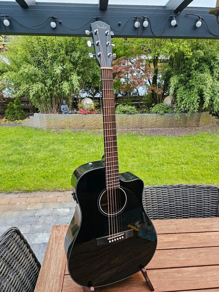 Fender Gitarre CD-60CE in Isernhagen