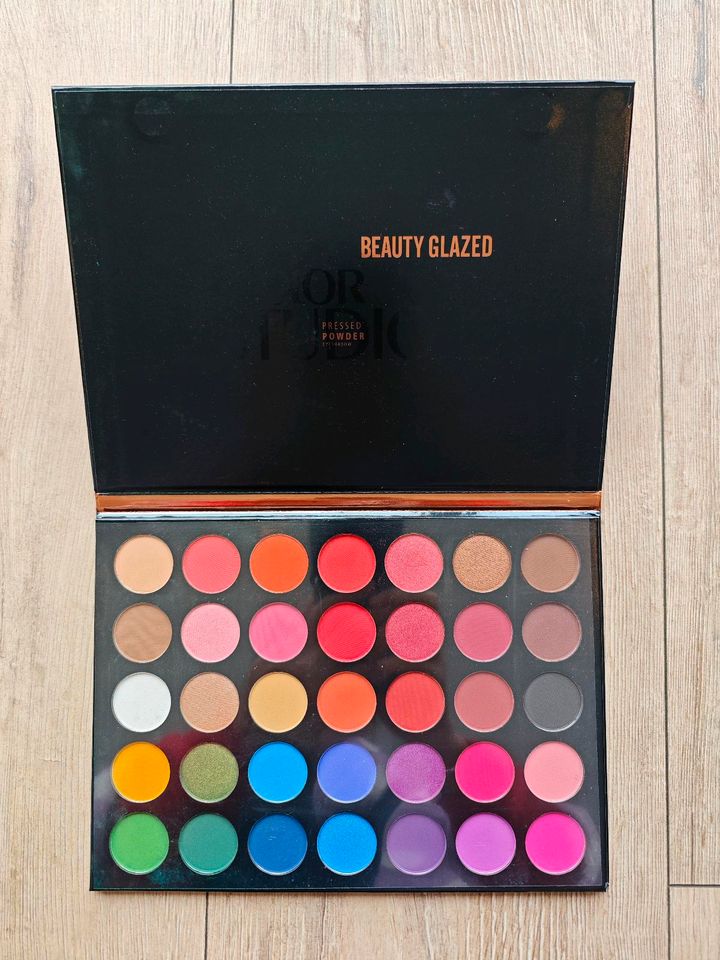 NEU 35 Farben Eyeshadow Augen Lidschatten Palette Make-up Set in Leverkusen