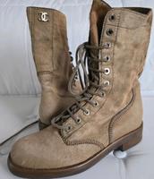 Chanel Fell Boots Stiefel Braun Gr. 37 5 Hessen - Bad Vilbel Vorschau
