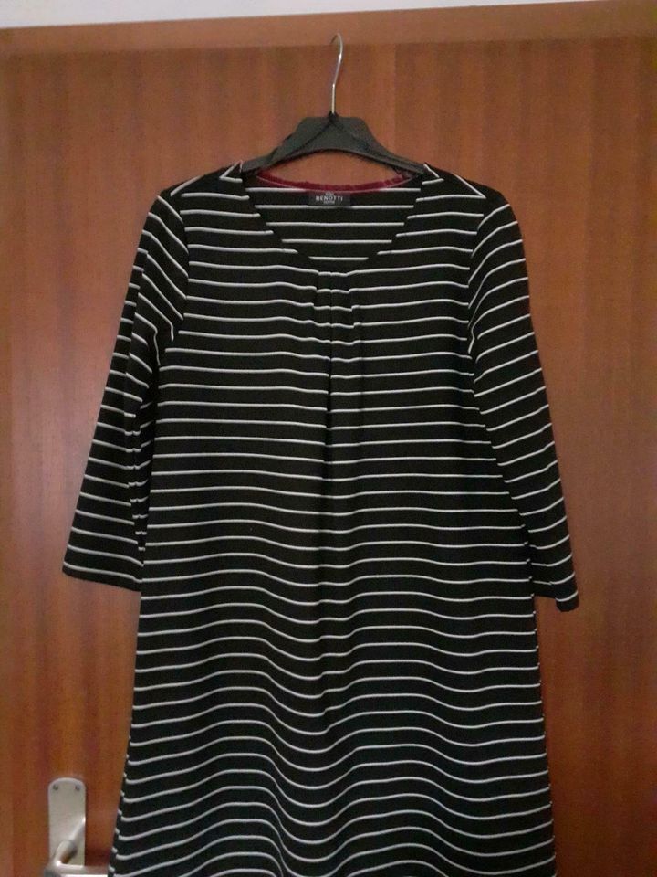 Kleid Gr S, 36/38, 3/4 Arm, schwarz-weiß gestreift, neu in Kirchheim