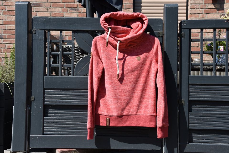 schöner warmer Naketano Pullover,Hoodie,S,36,rot in Ludwigslust - Landkreis  - Rastow | eBay Kleinanzeigen ist jetzt Kleinanzeigen