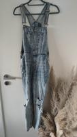 Latzhose Jeans eher Hellblau H&M Gr. 38 Baden-Württemberg - Konstanz Vorschau