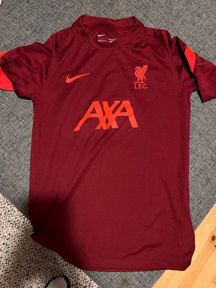 Liverpool, Barcelona, Messi, Ronaldo Kindertrikot versch. Gr. in Hamburg