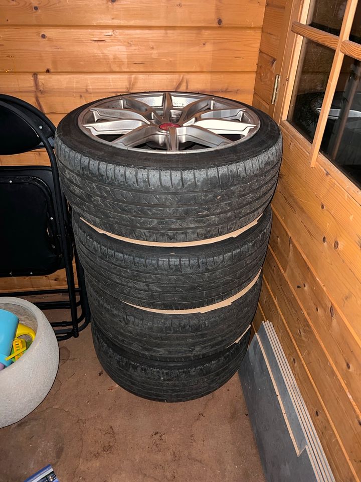 Alufelgen R3H03 18 Zoll mit Sommerreifen 5x114,3 in Bielefeld