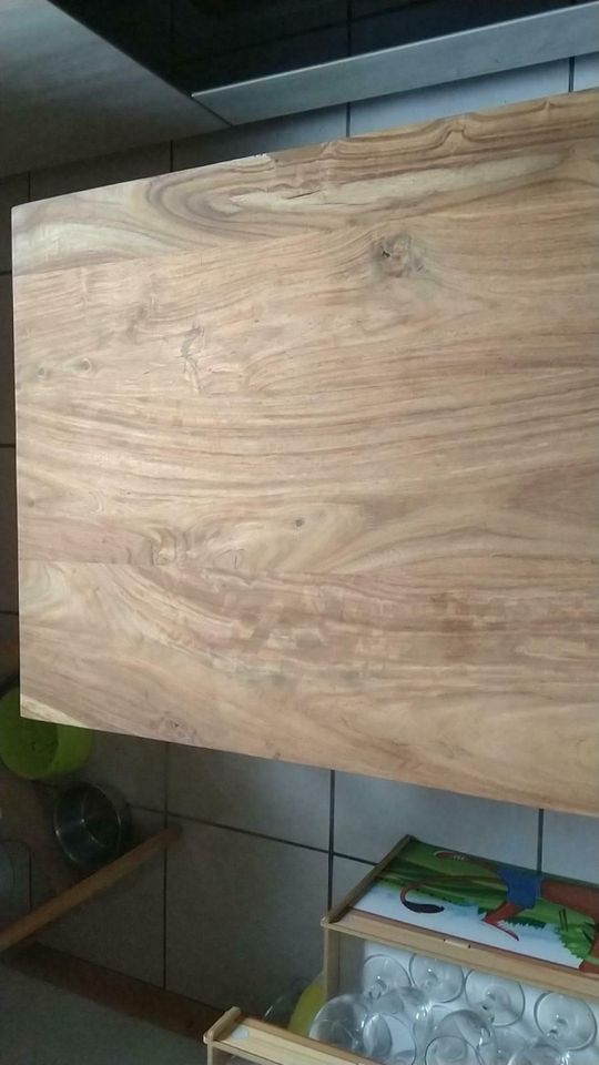 Echtholztisch  / Tisch /wohnzimmertisch  aus Sheesham Holz in Kerpen