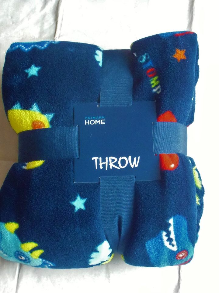 Primark Kuscheldecke THROW STOMP 120x150 cm NEU in Baden