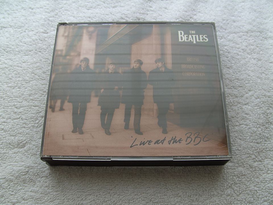 2-CD Box The BEATLES Live At The BBC Apple Records 1994 Rock Pop in Kamp-Lintfort