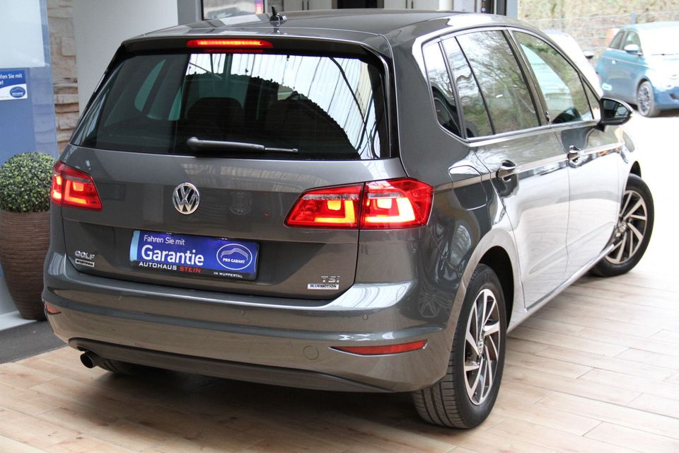 Volkswagen Golf Sportsvan VII Sound/ACC/NAVI/PDC/ALU in Wuppertal