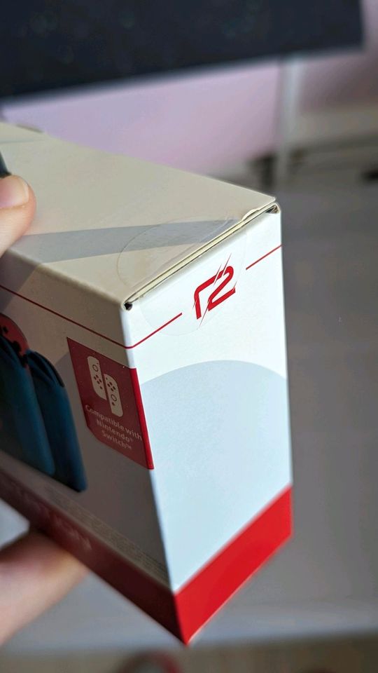 Nintendo Switch Ladestation original verpackt in Hamburg