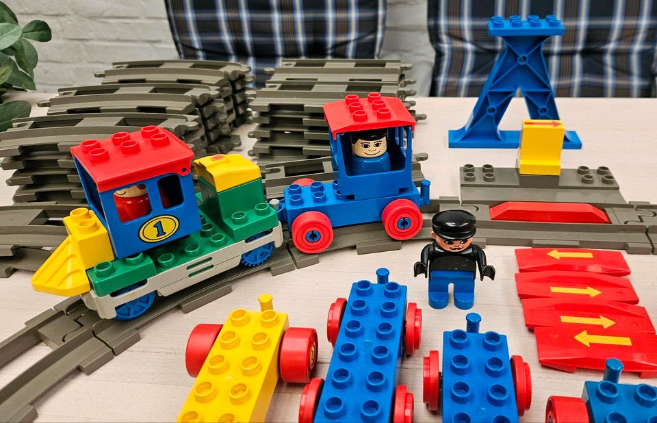 Duplo Lego Eisenbahn, 95 Teile in Hamburg