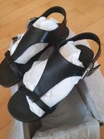 Sandalen von Massimo Dutti in Gr.38 Leder neu OVP Bayern - Holzkirchen Vorschau