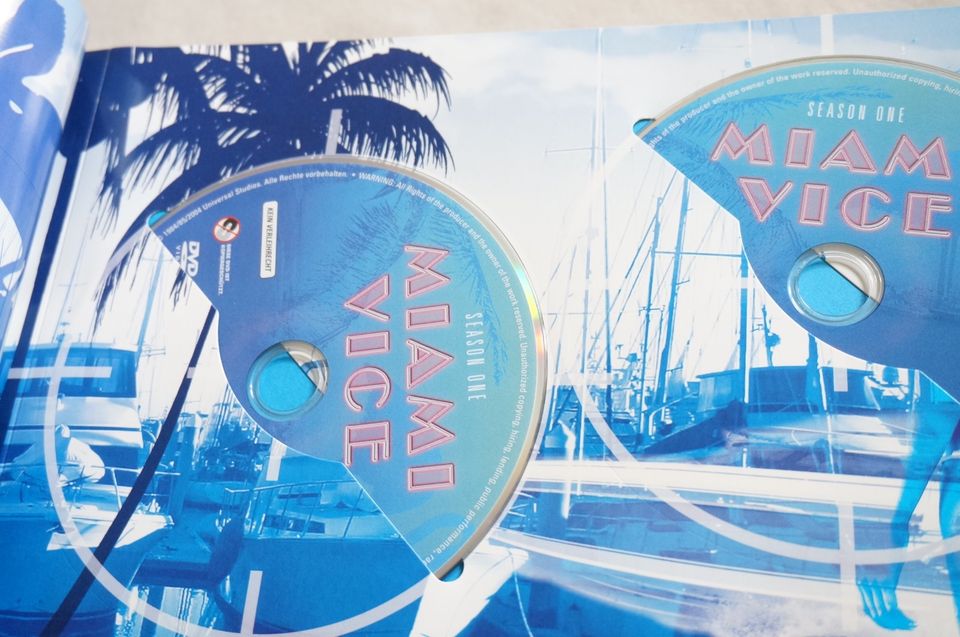 Miami Vice DVD Die Komplette Serie im Schuber in Köln