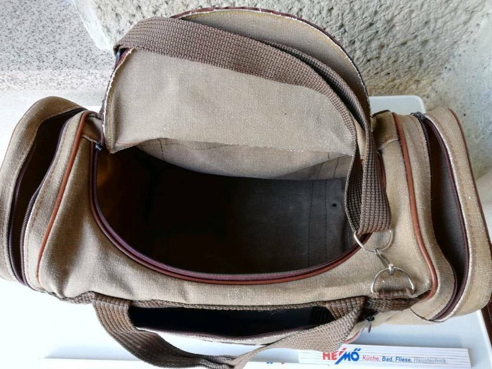 Reisetasche zum Rollen, Rucksäcke, Sporttasche, Motorradrucksack in Lutherstadt Wittenberg