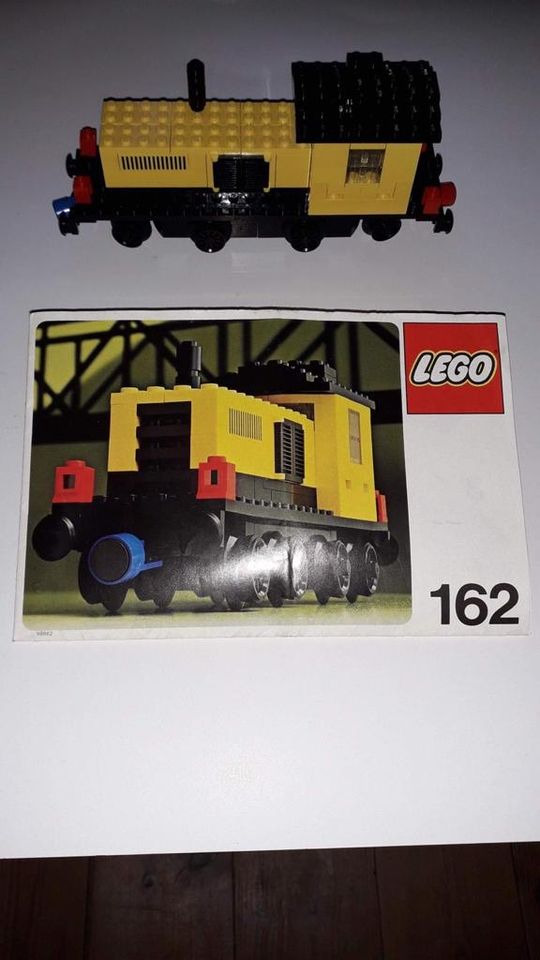 Lego Lokomotive 162  1977  4,5 V ohne Motor mit Bauanleitung in Hauenstein