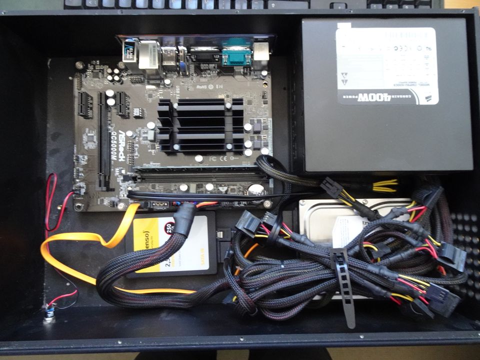 PC Computer AMD A4-5050 Quad, 4GB Ram,neue 250 SSD,1TB HDD, Win10 in München