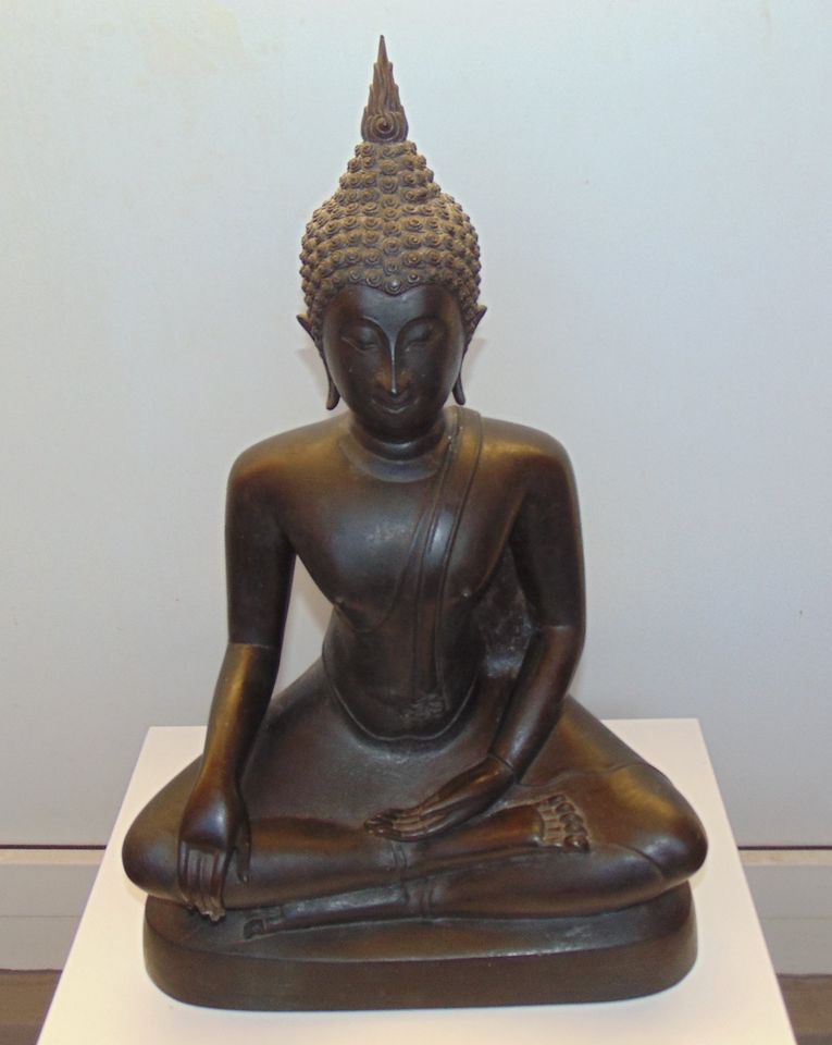 Große Sukhothai Buddha Statue in Frankfurt am Main