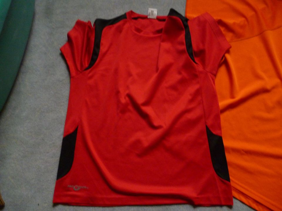 Sportpaket 3 x Laufshirt Funktionsshirt Bekleidungspaket 52 / 54 in Beverungen