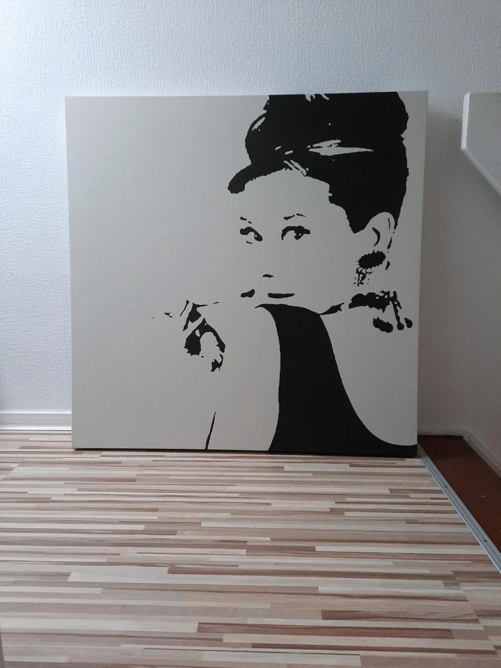 Bild IKEA Audrey Hepburn in Bremervörde