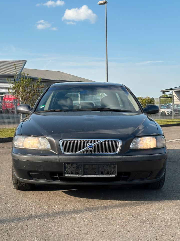 Volvo V70 2,4 L 170 PS *Vollaustattung Klima AHK* in Hechingen