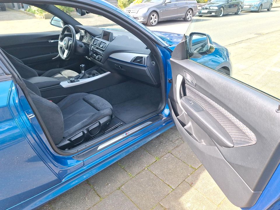 BMW 118d 2 Liter Motor, M-Paket Sport in Viersen