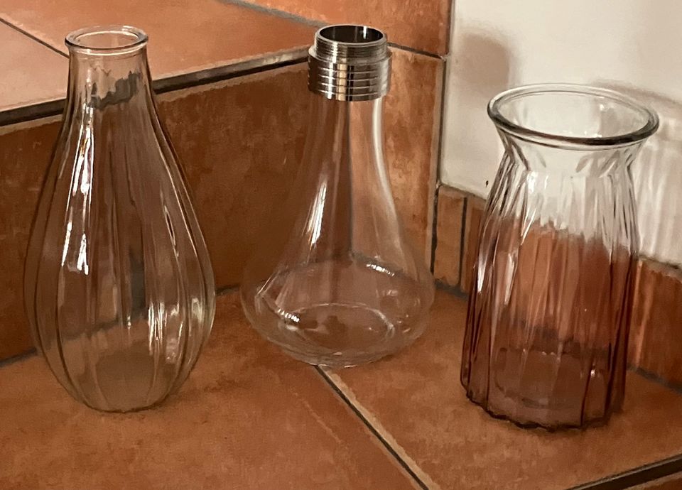 3 wunderschöne Vasen  kostenloser Versand in Bad Füssing