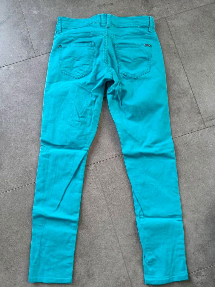 Jeans Catie von QS, Gr. 36/32, s.Oliver, Bootcut, Slim, Schlaghos in Thomasburg