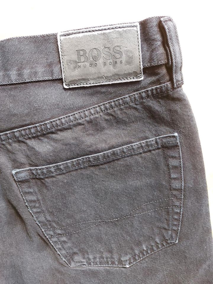 Jeans Hose "Hugo Boss" gr.S-M (48-50) in Nürnberg (Mittelfr)