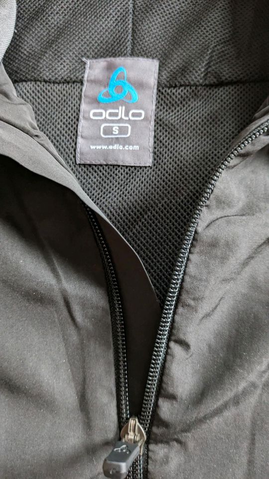 Funktionsjacke, Sport, Laufjacke von odlo Damen Grösse S in Morscheid