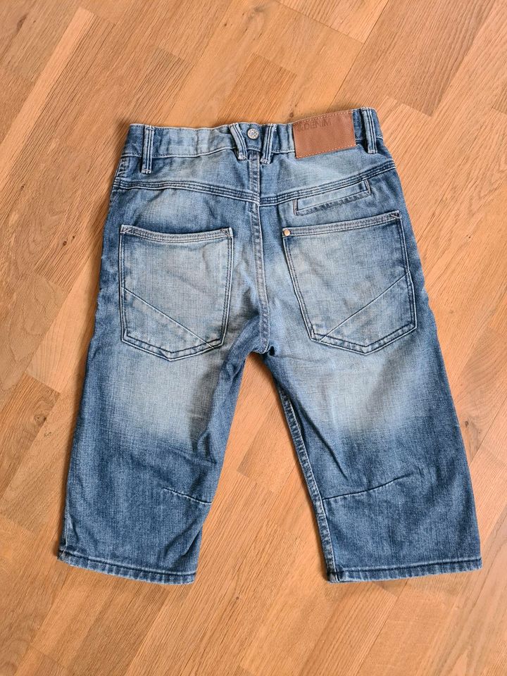 Jeans * Shorts * H&M in Gr. 140 in Steinhöring