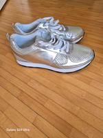 Sneakers silber, metallic Hannover - Kirchrode-Bemerode-Wülferode Vorschau