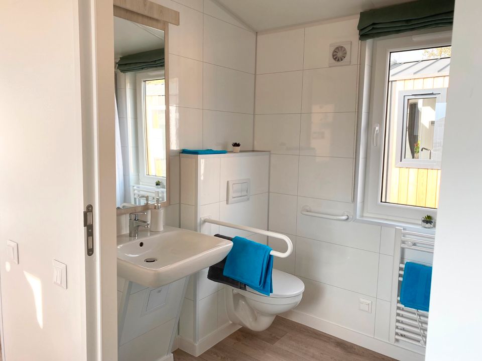 top isoliertes, altersgerechtes Mobilheim / Tinyhaus / Tinyhouse 10 x 3,7m / 1 Zimmer + großer Wohnraum in Nürnberg (Mittelfr)