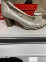 Silberne Schuhe 41H Nordrhein-Westfalen - Würselen Vorschau