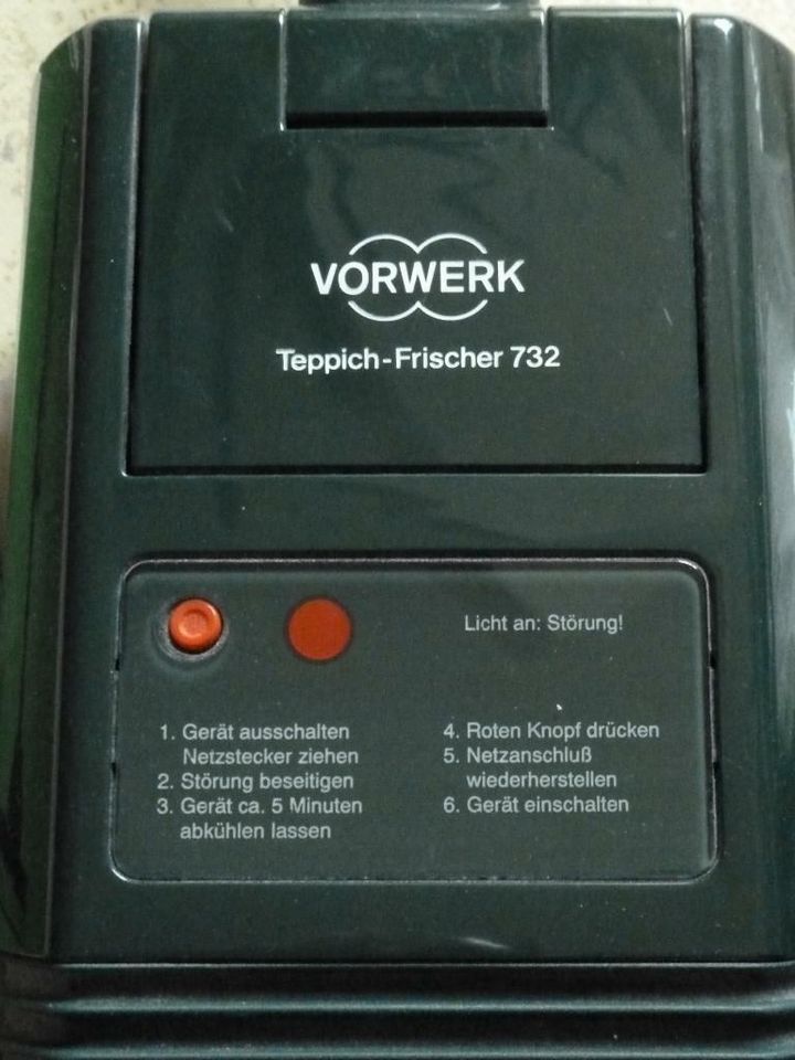 Vorwerk Teppich-Frischer TF 732 inkl. Kobosan Schnee in Weiherhammer